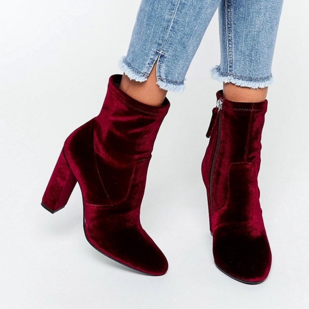 Steve Madden Edit Burgundy Velvet Booties